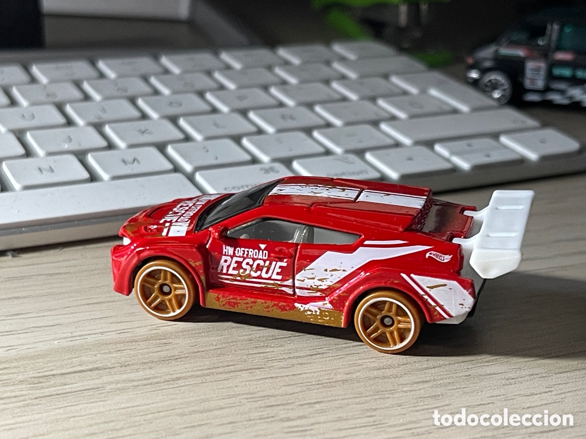 Coches a escala Hot Wheels: Hot Wheels Loop Coupe Mystery Models - Foto 1