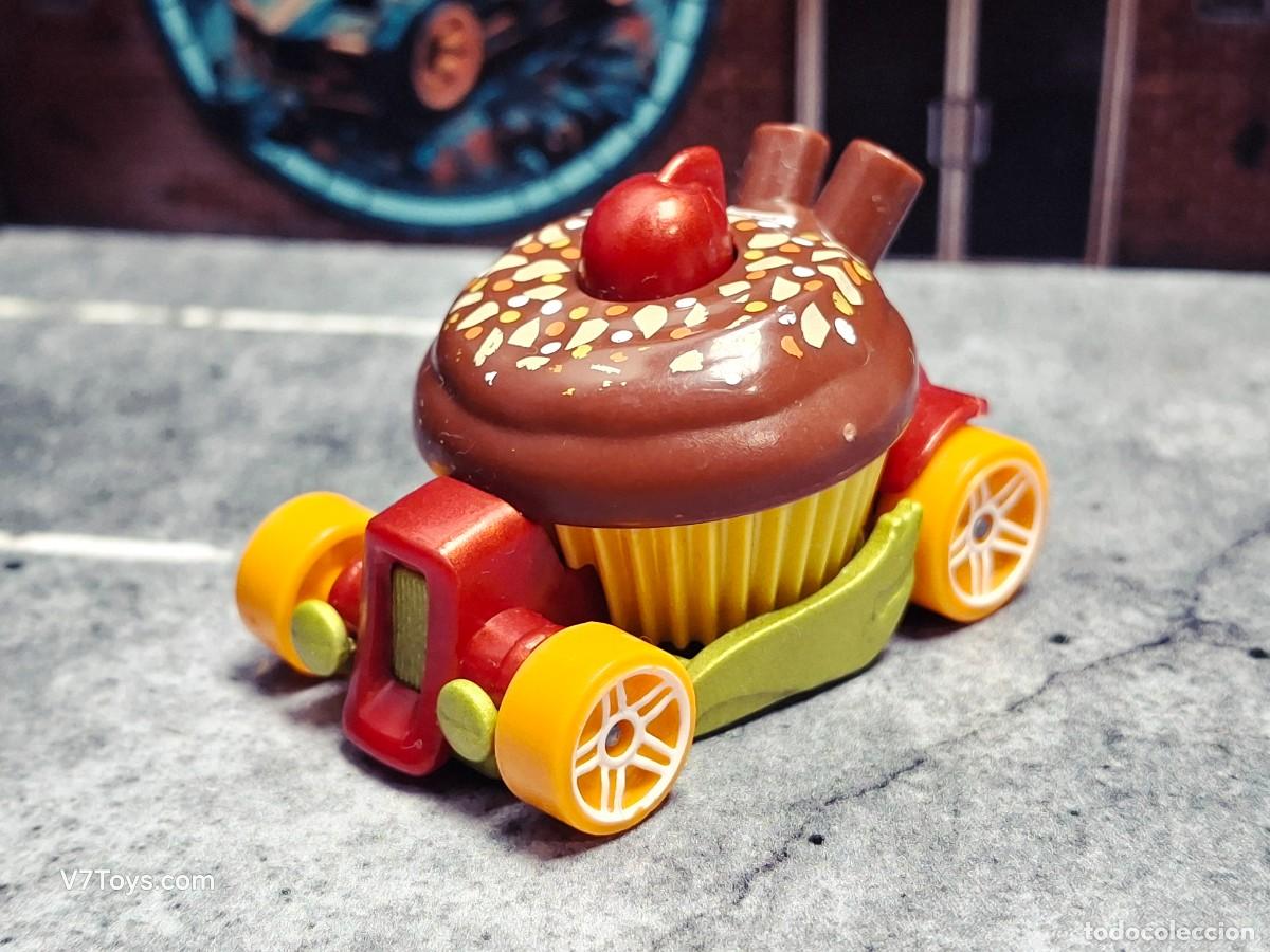 Coches a escala Hot Wheels: Sweet Driver Hot Wheels 2023 Sweet Rides Mattel