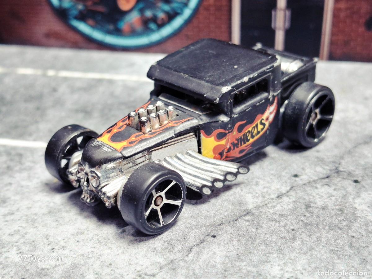 Coches a escala Hot Wheels: Bone Shaker Hot Wheels 2017 HW Daredevils Mattel