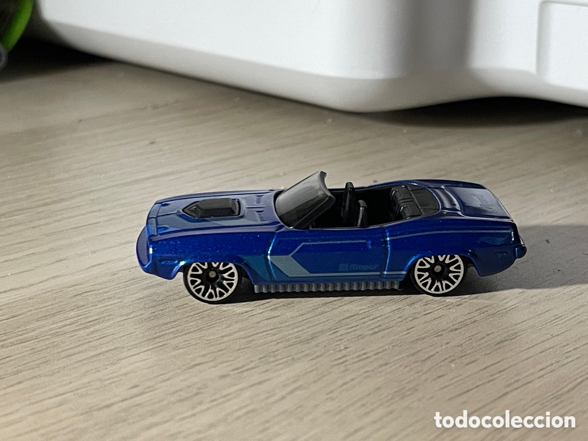Coches a escala Hot Wheels: Hot Wheels &lsquo;79 Plymouth Barracuda