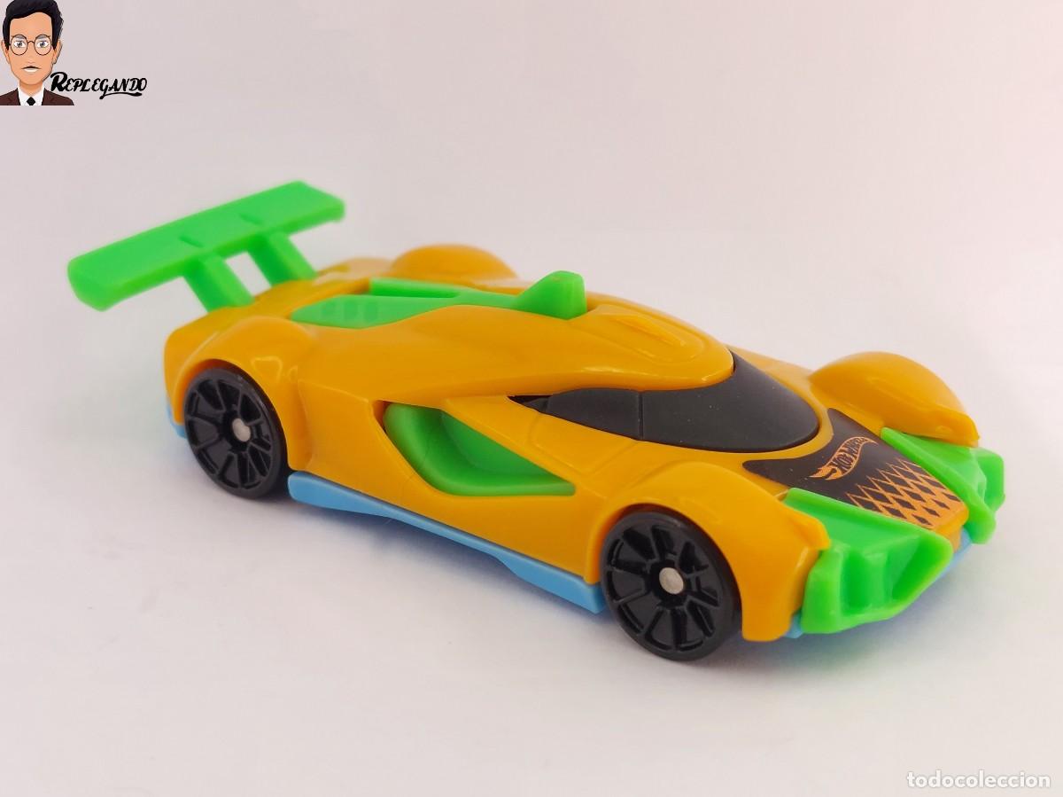 Coches a escala Hot Wheels: HOT WHEELS MACH SPEEDER COCHE NARANJA EDICI&Oacute;N BURGER KING 2022 / MATTEL / VEH&Iacute;CULO INFANTIL PL&Aacute;STICO