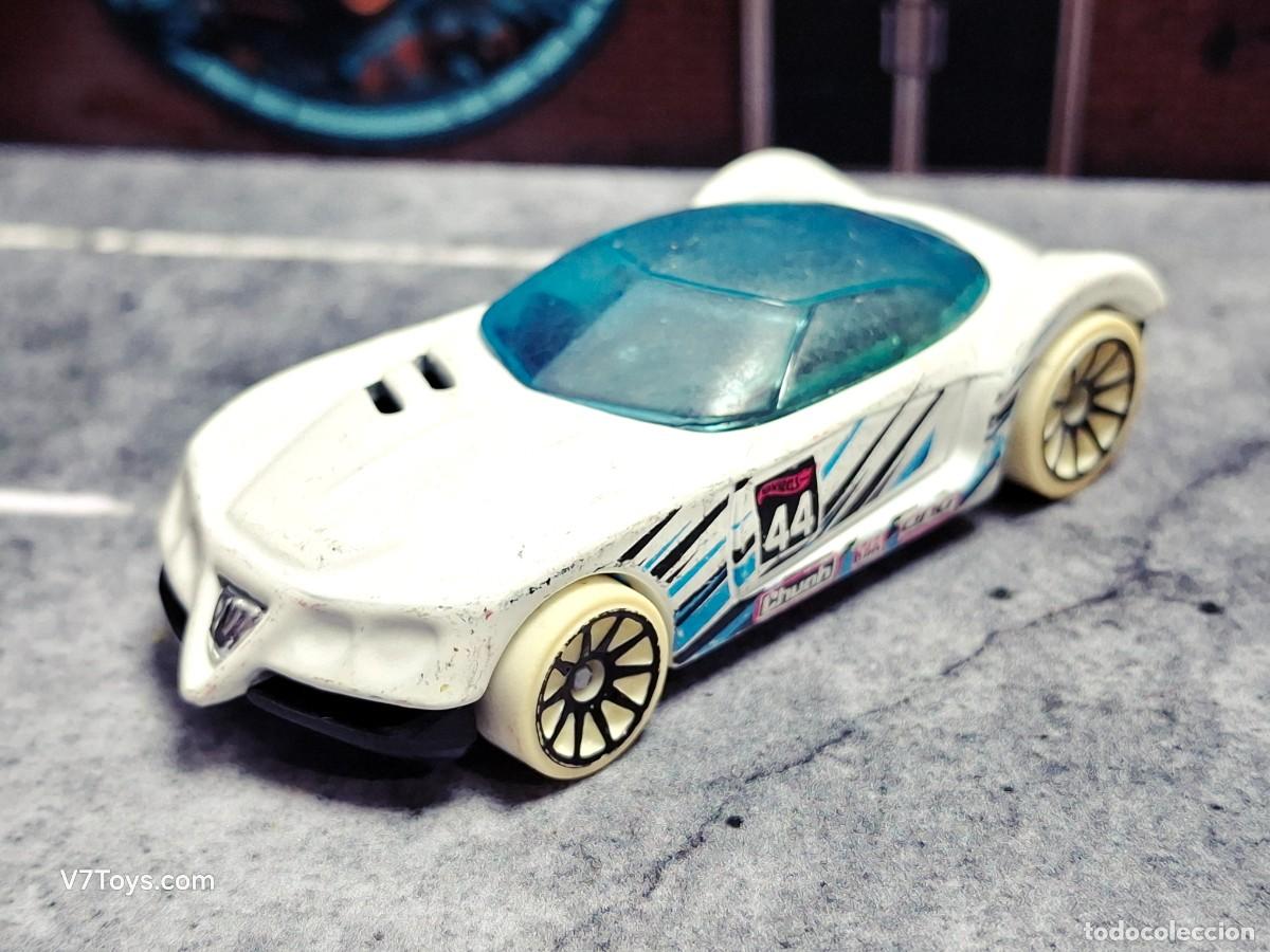 Coches a escala Hot Wheels: Golden Arrow Hot Wheels 2016 HW Snow Stormers Mattel