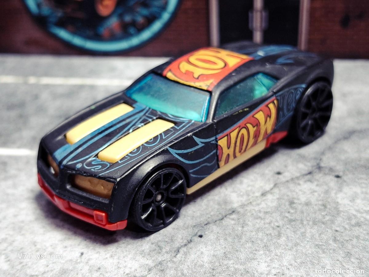 Coches a escala Hot Wheels: Bully Goat Hot Wheels 2015 HW Race: World Race Mattel