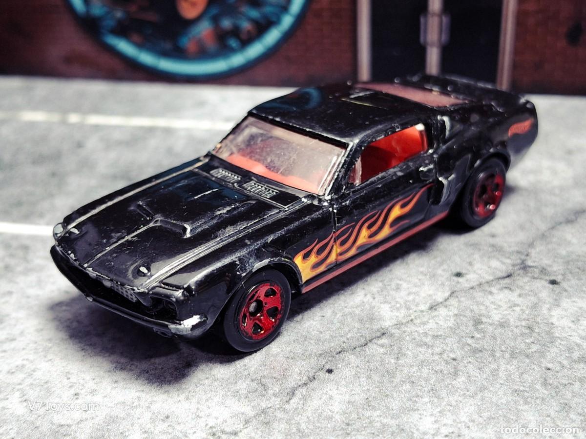 Coches a escala Hot Wheels: Shelby GT500 '67 Hot Wheels 2017 HW Flames Mattel