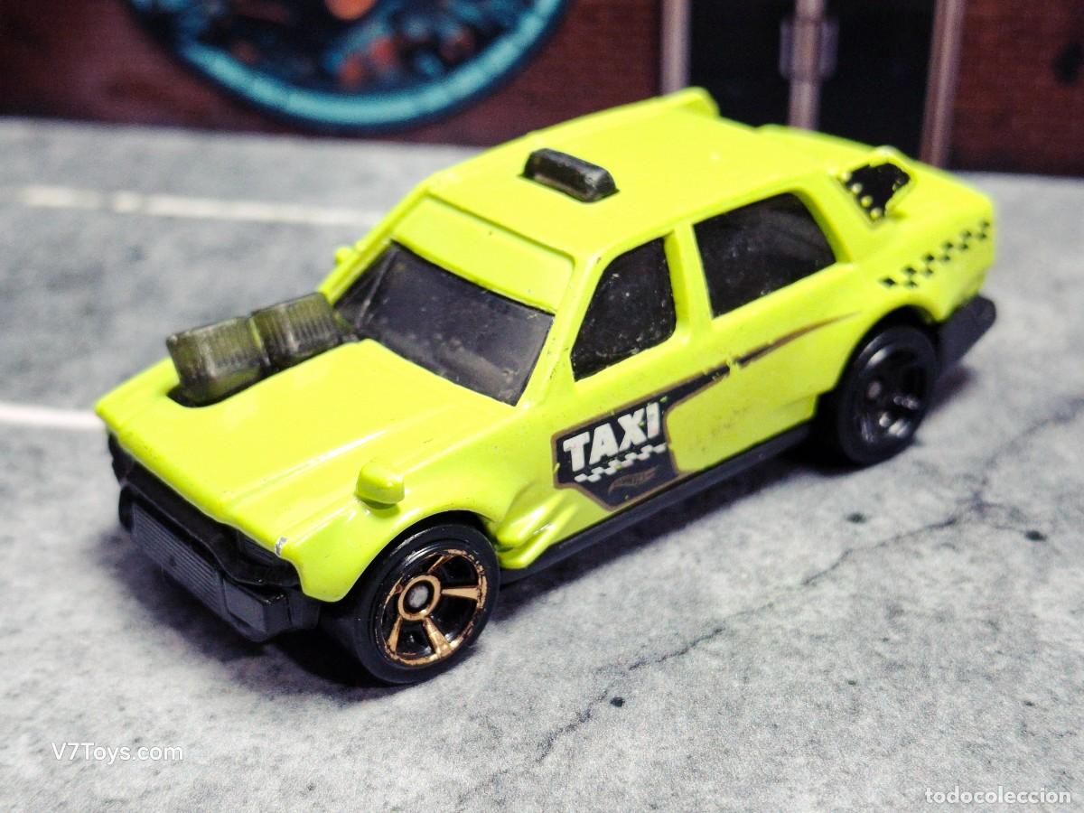 Coches a escala Hot Wheels: Time Attaxi Hot Wheels 2017 HW City Works Mattel Toyota Crown