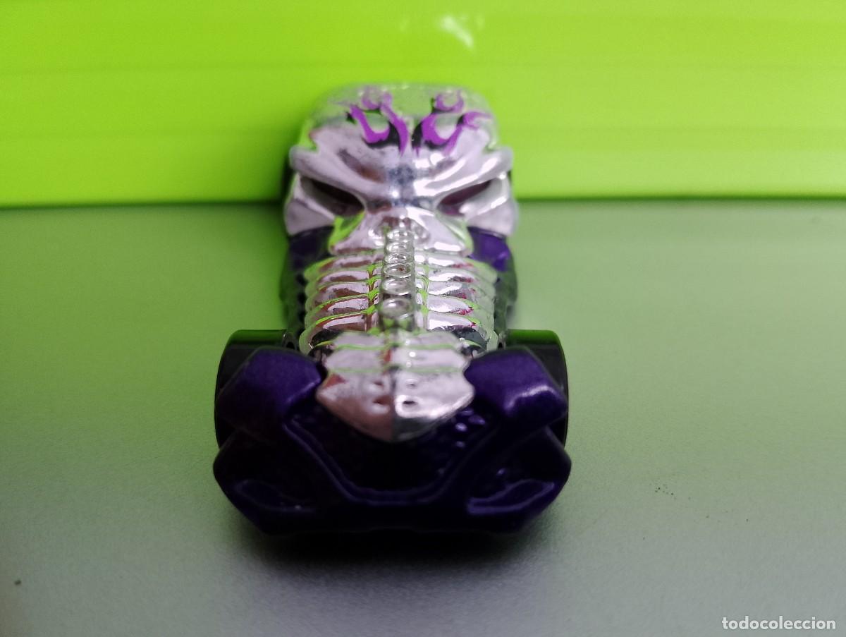 Coches a escala Hot Wheels: Hot wheels 2013 Skull Crusher - Foto 10