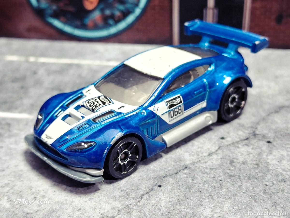 Coches a escala Hot Wheels: Aston Martin Vantage GT3 Hot Wheels 2015 New Model HW Race: World Race Mattel