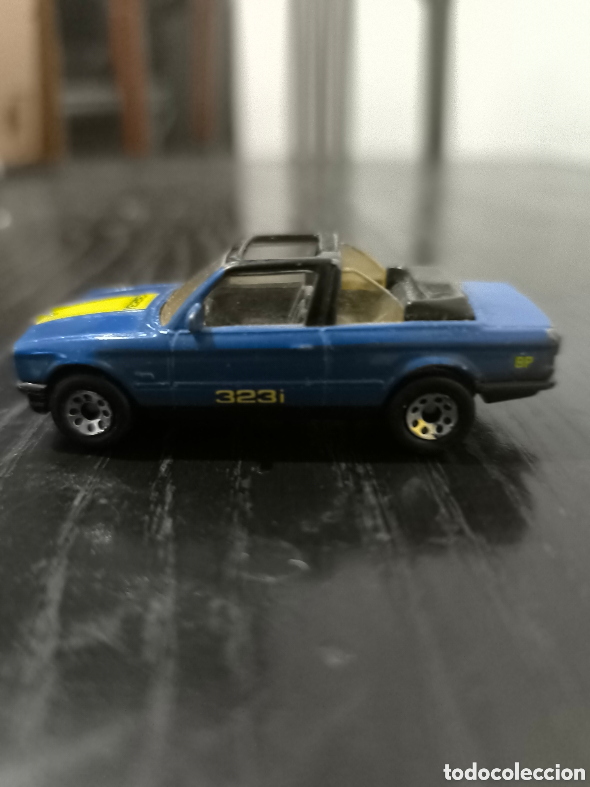 Coches a escala Hot Wheels: Matchbox BMW 323i Cabriolet