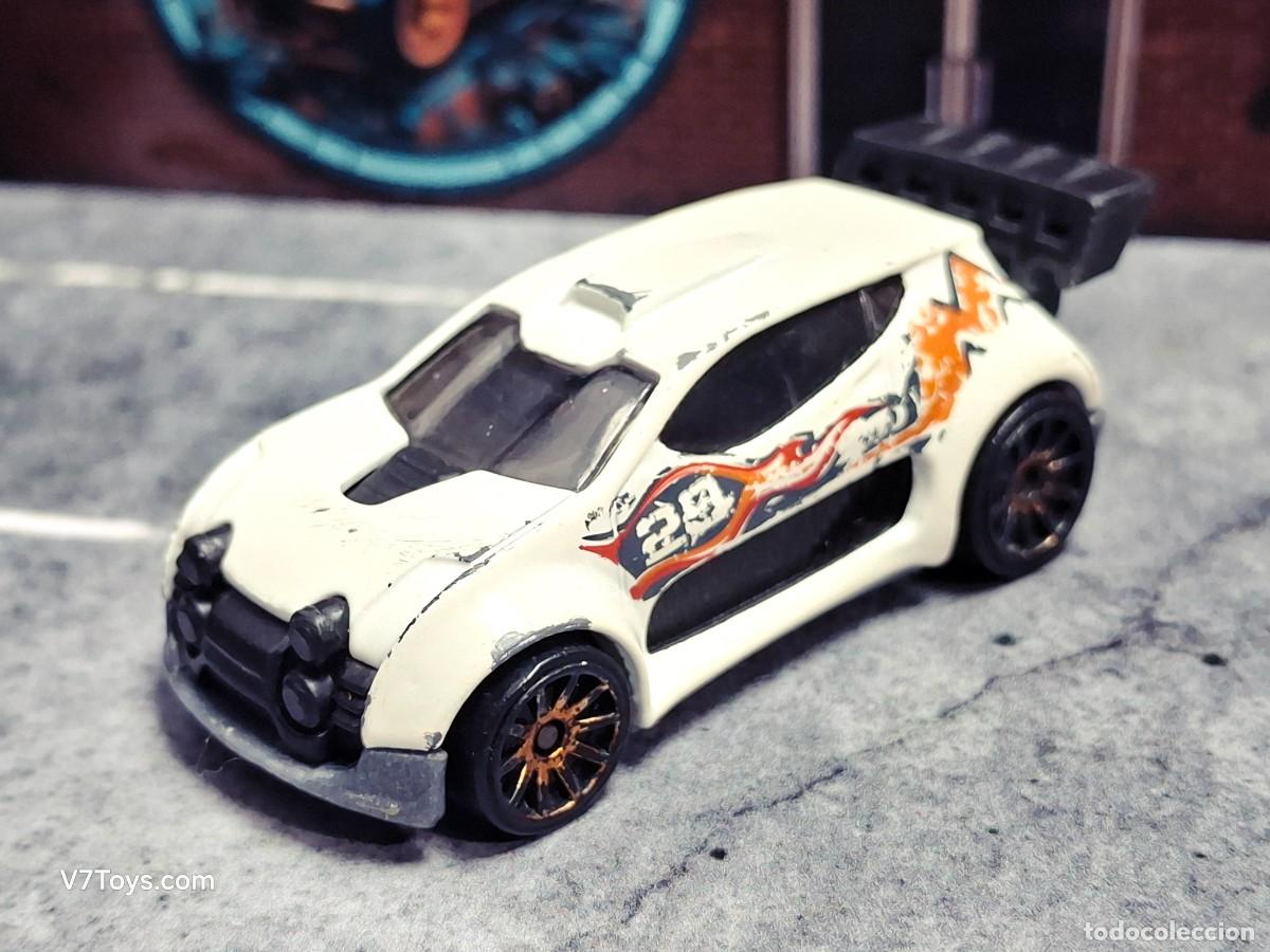 Coches a escala Hot Wheels: Fast 4WD Hot Wheels 2014 New Model HW Off-Road: Road Rally Mattel