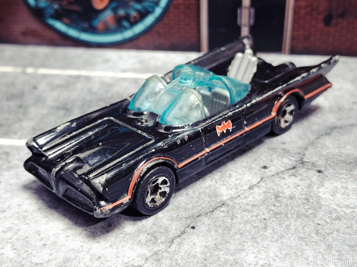 Coches a escala Hot Wheels: TV Series Batmobile 1966 Hot Wheels 2007 New Model Mattel Batman