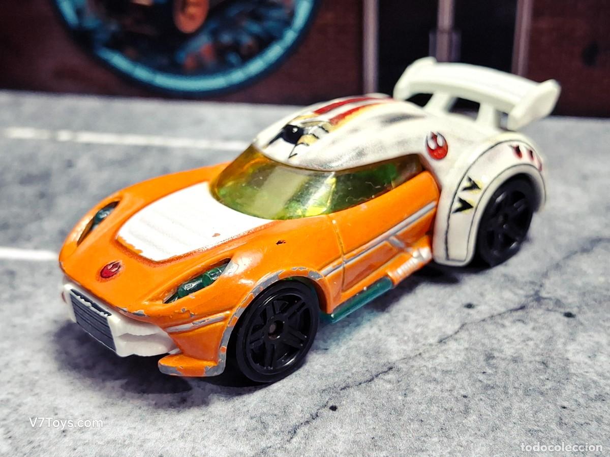 Coches a escala Hot Wheels: Luke Skywalker Hot Wheels 2014 Star Wars Character Cars Mattel