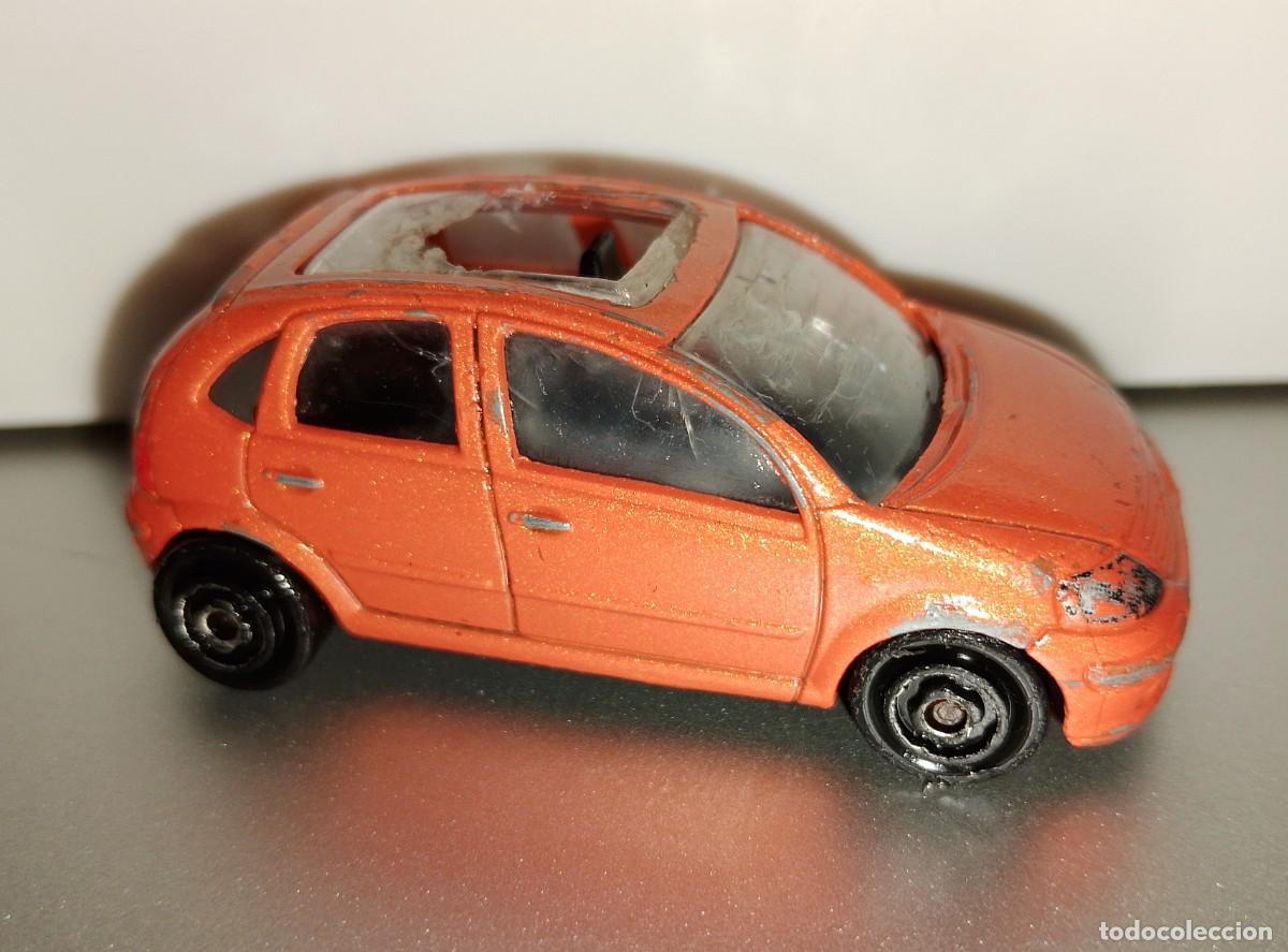 Coches a escala Hot Wheels: Majorette Citroen C3 desguace