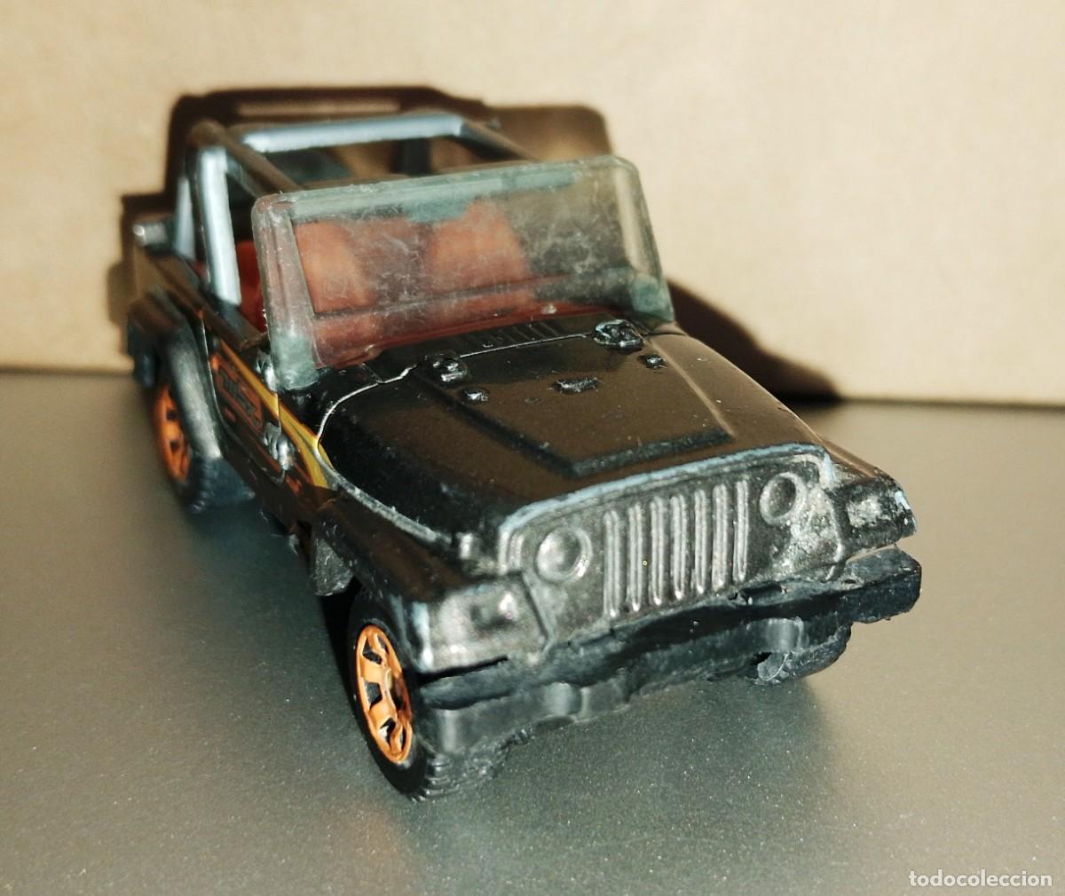 Coches a escala Hot Wheels: Matchbox Jeep Wrangler - Foto 2