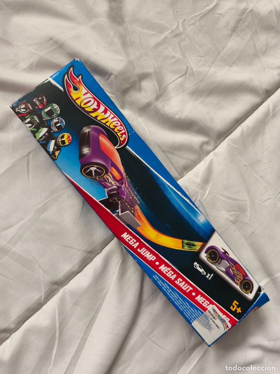 Coches a escala Hot Wheels: Hot Wheels . Mega Jump. A&ntilde;o 2012 . Caja original