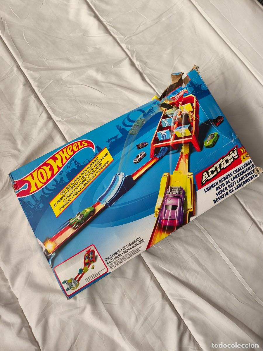 Coches a escala Hot Wheels: Hot wheels . Action Launch Across Challenge, modelo GBF89, caja original.
