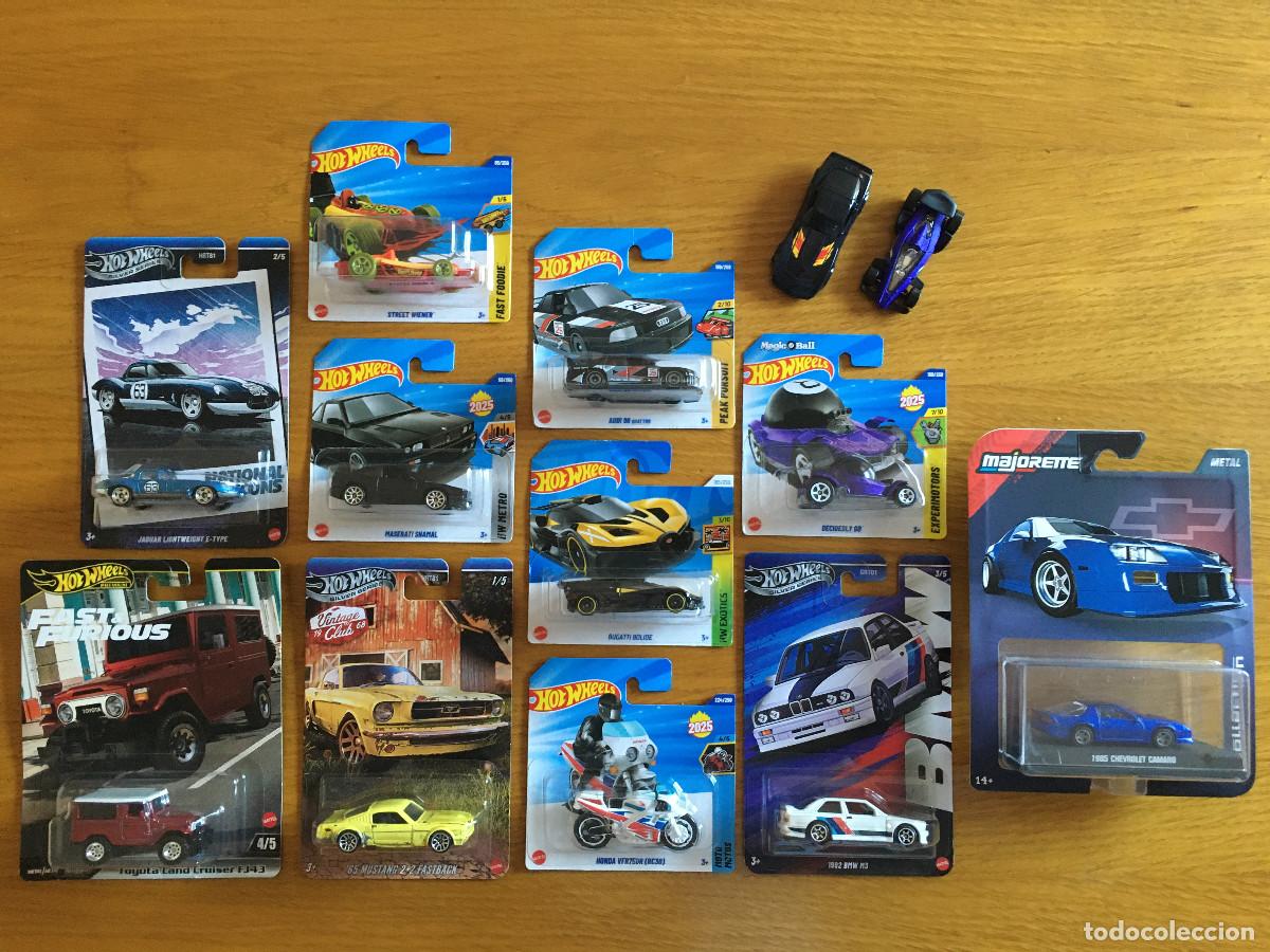 Coches a escala Hot Wheels: Conjunto de 13 coches Hot Wheels y Majorette. NUEVO.