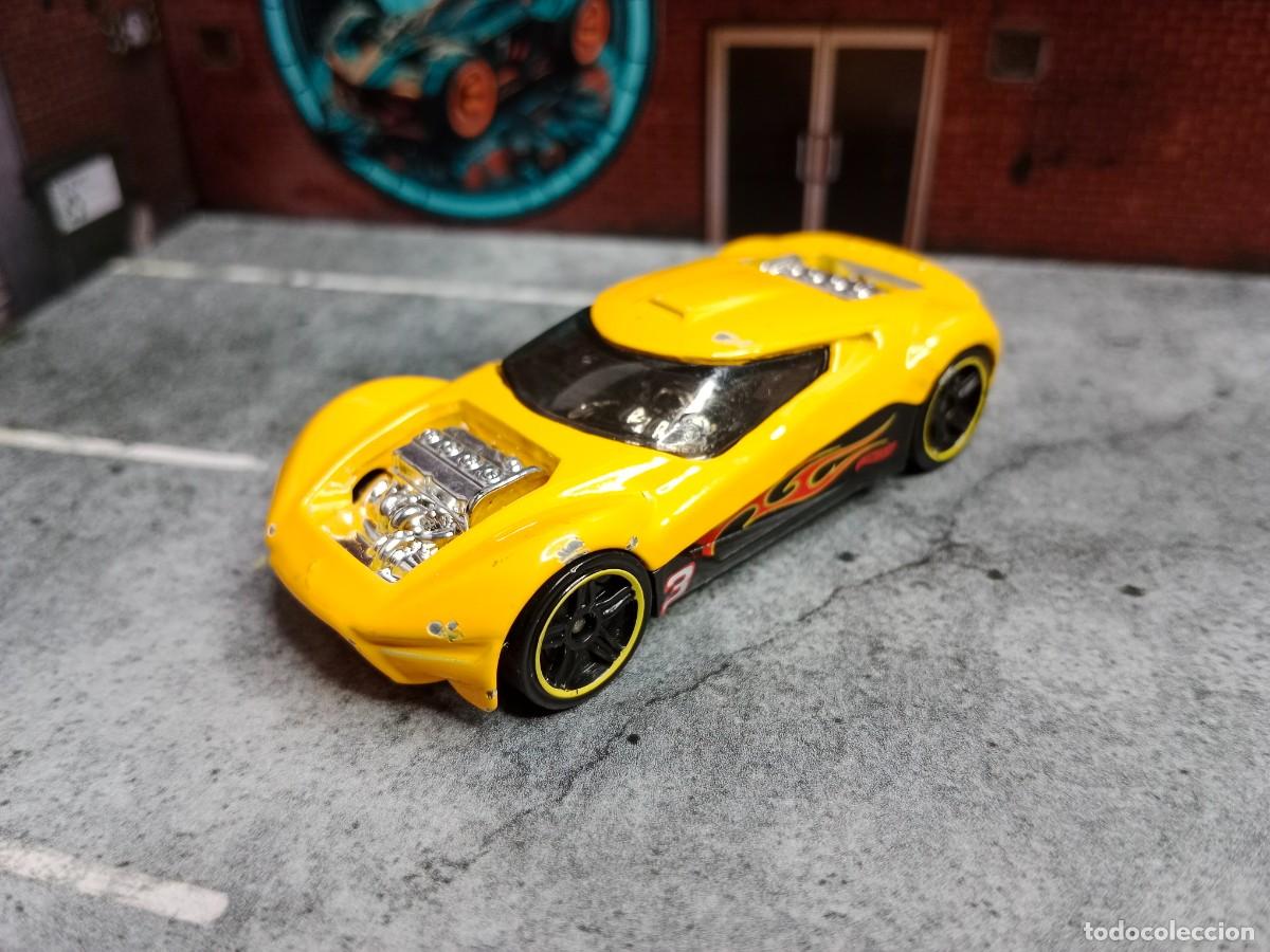 Coches a escala Hot Wheels: Mitsubishi Double Shotz Hot Wheels 2013 Mystery Models Mattel