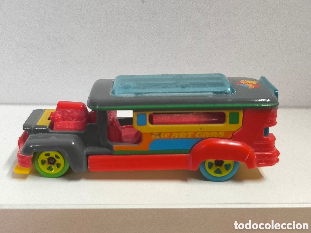 Coches a escala Hot Wheels: Cami&oacute;n autob&uacute;s Hot Wheels Road Bandit HW 2019 Art Cars fundido a presi&oacute;n 1:64