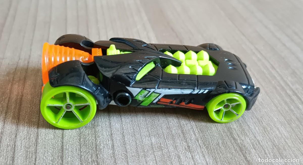 Coches a escala Hot Wheels: Juguete, coche Mattel - Hot wheels - la conservacion es buena
