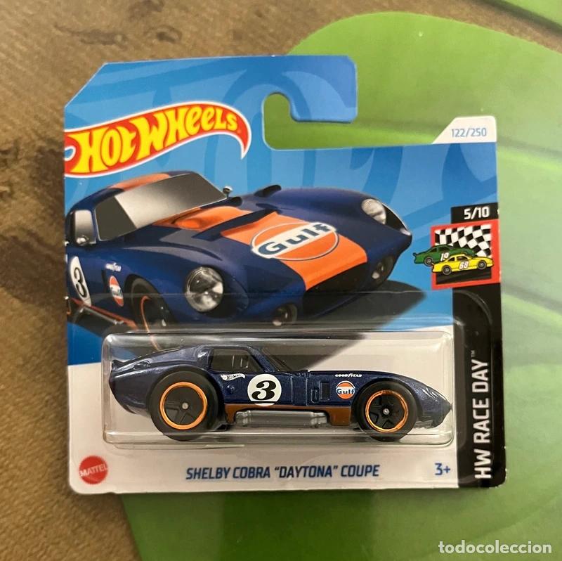 Auto in scala Hot Wheels: Shelby Cobra Daytona Coupe Hot Wheels