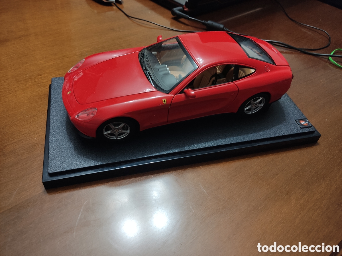 Coches a escala Hot Wheels: Ferrari 612 Sacaglietti Hot Wheels Escala 1:18