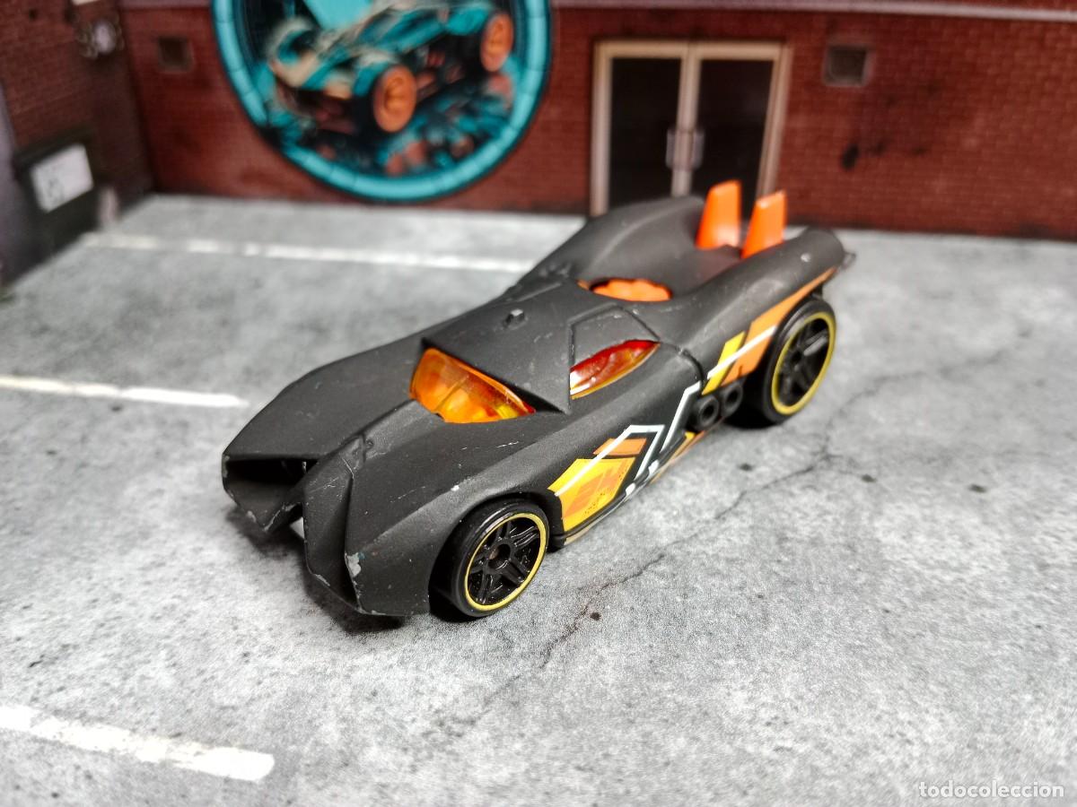 Coches a escala Hot Wheels: Prototype H-24 Hot Wheels 2019 Track Builder Mattel