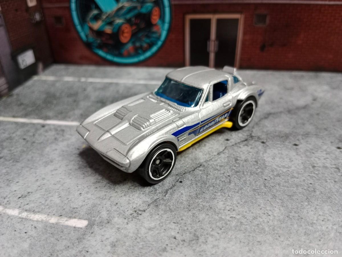 Coches a escala Hot Wheels: Corvette Grand Sport Hot Wheels 2016 HW Speed Graphics Mattel