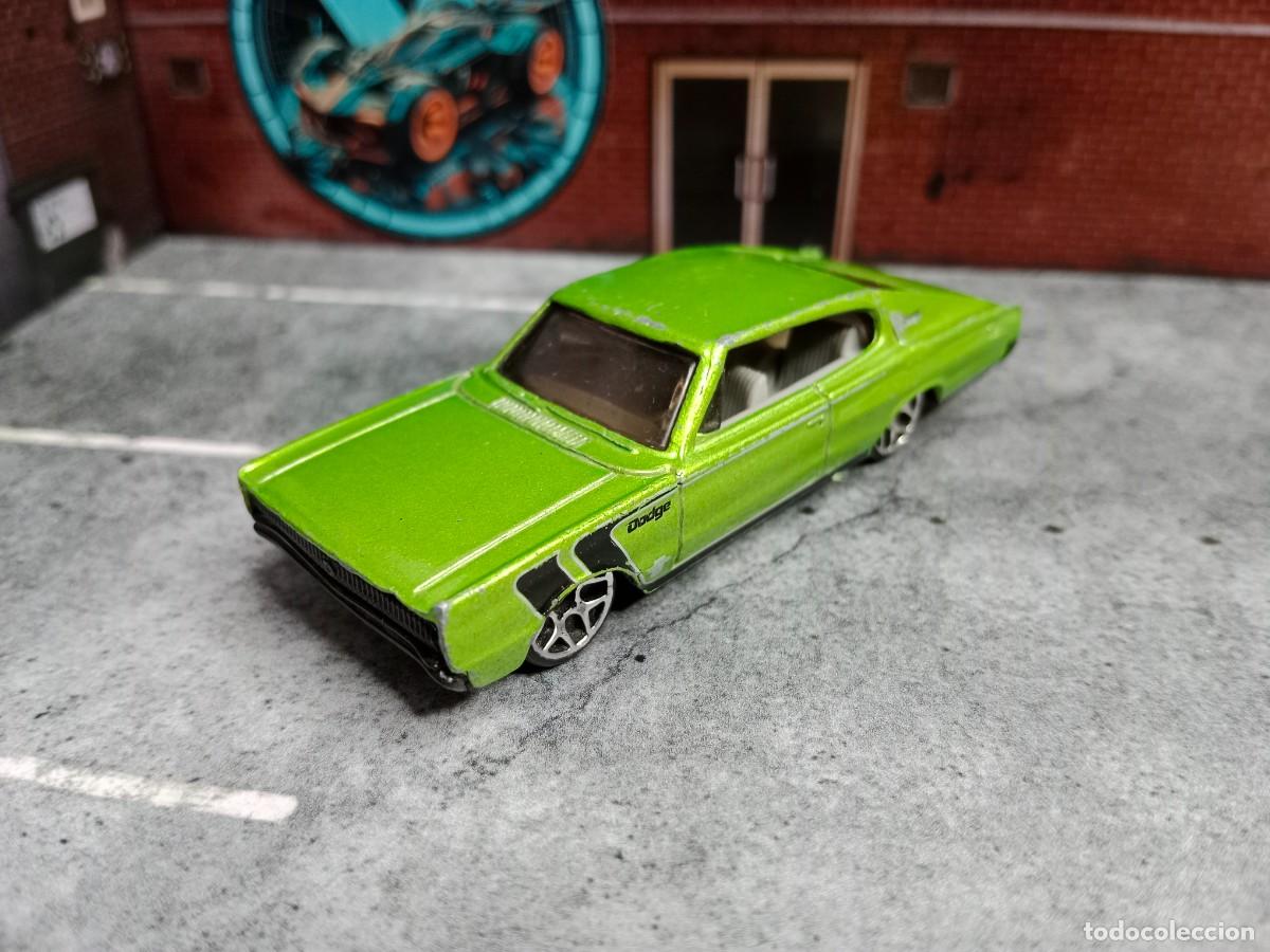 Coches a escala Hot Wheels: Dodge Charger '67 Hot Wheels 2005 Muscle Mania Mattel