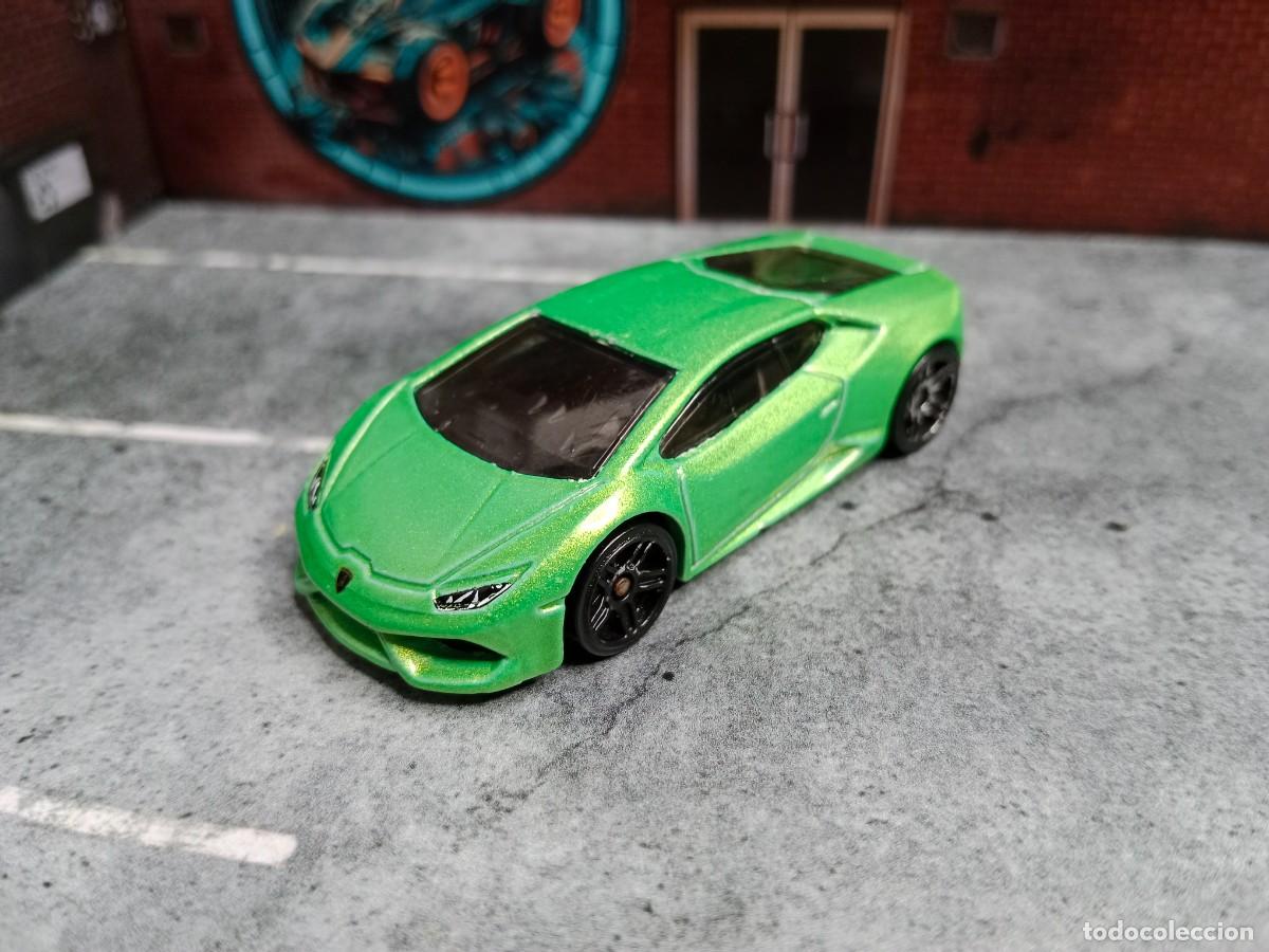 Coches a escala Hot Wheels: Lamborghini Huracan LP 610-4 Hot Wheels 2015 New Model HW Workshop: HW Garage Mattel