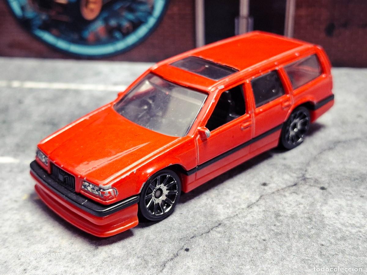 Coches a escala Hot Wheels: Volvo 850 Estate Hot Wheels 2021 Factory Fresh Mattel