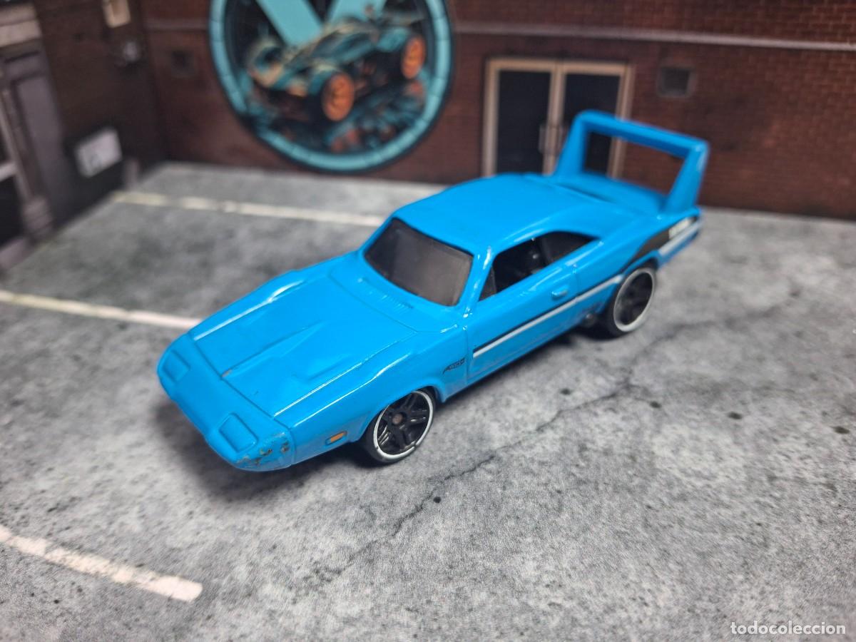 Coches a escala Hot Wheels: Dodge Charger Daytona '69 Hot Wheels 2017 Muscle Mania Mattel