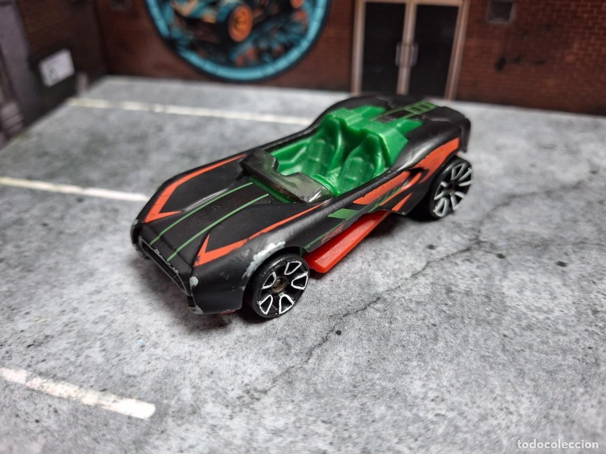 Coches a escala Hot Wheels: Carbonic Hot Wheels 2019 Exclusivo Mattel