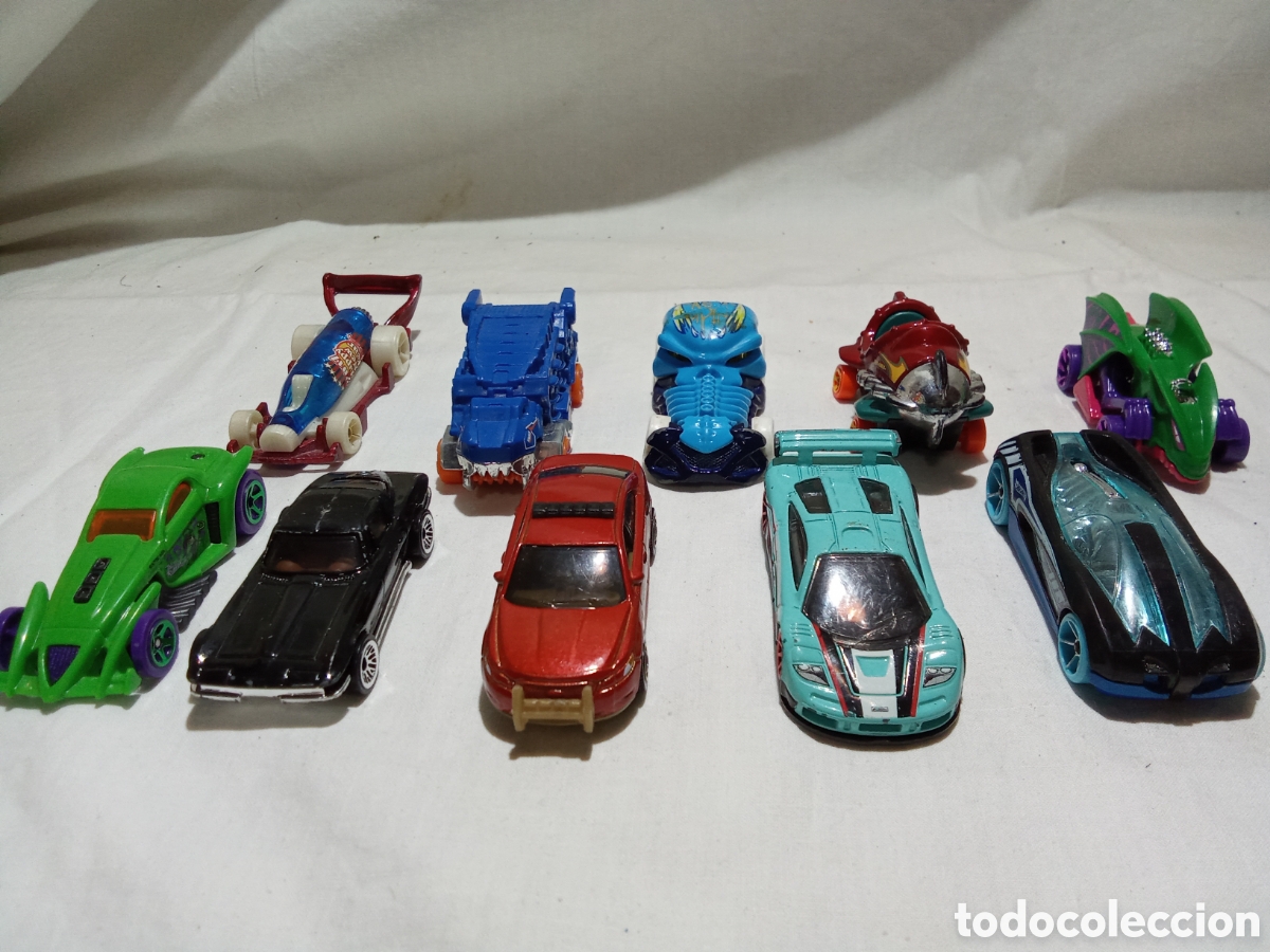 Voitures miniatures Hot Wheels: LOTE 3 , 10 COCHES DE HOTWHEELS
