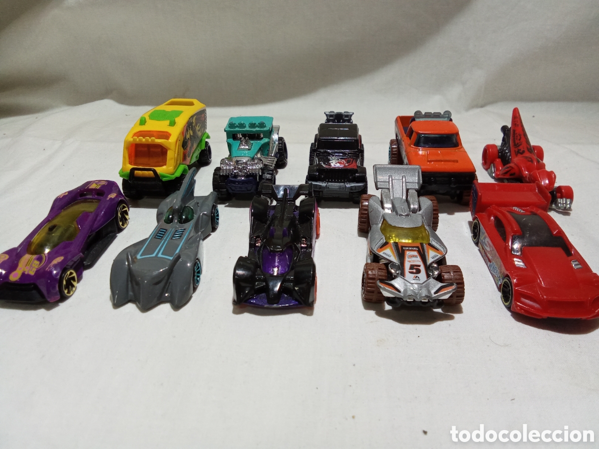 Voitures miniatures Hot Wheels: LOTE 5 , 10 COCHES DE HOTWHEELS