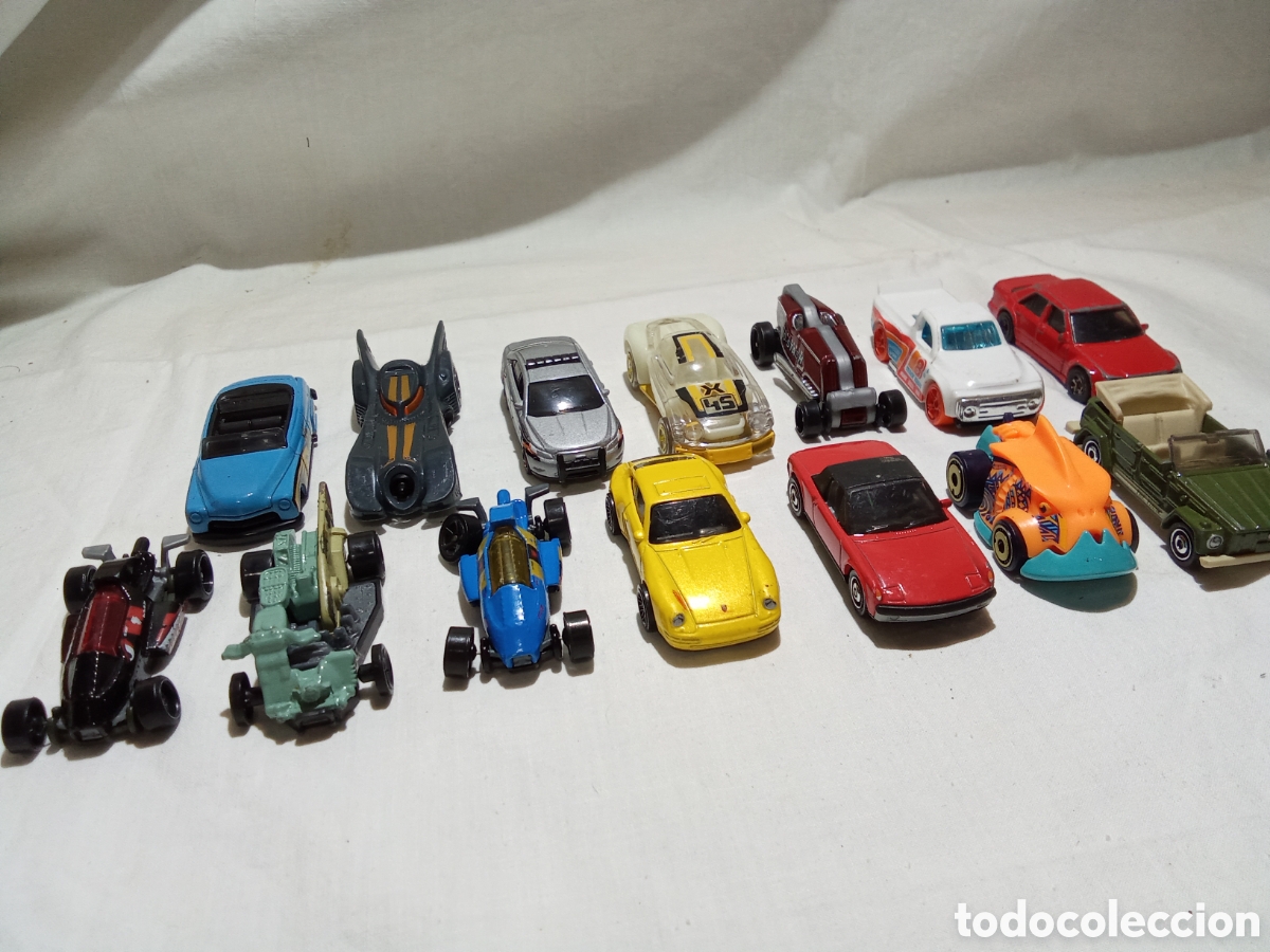 Auto in scala Hot Wheels: LOTE 6, 14 COCHES DE HOTWHEELS