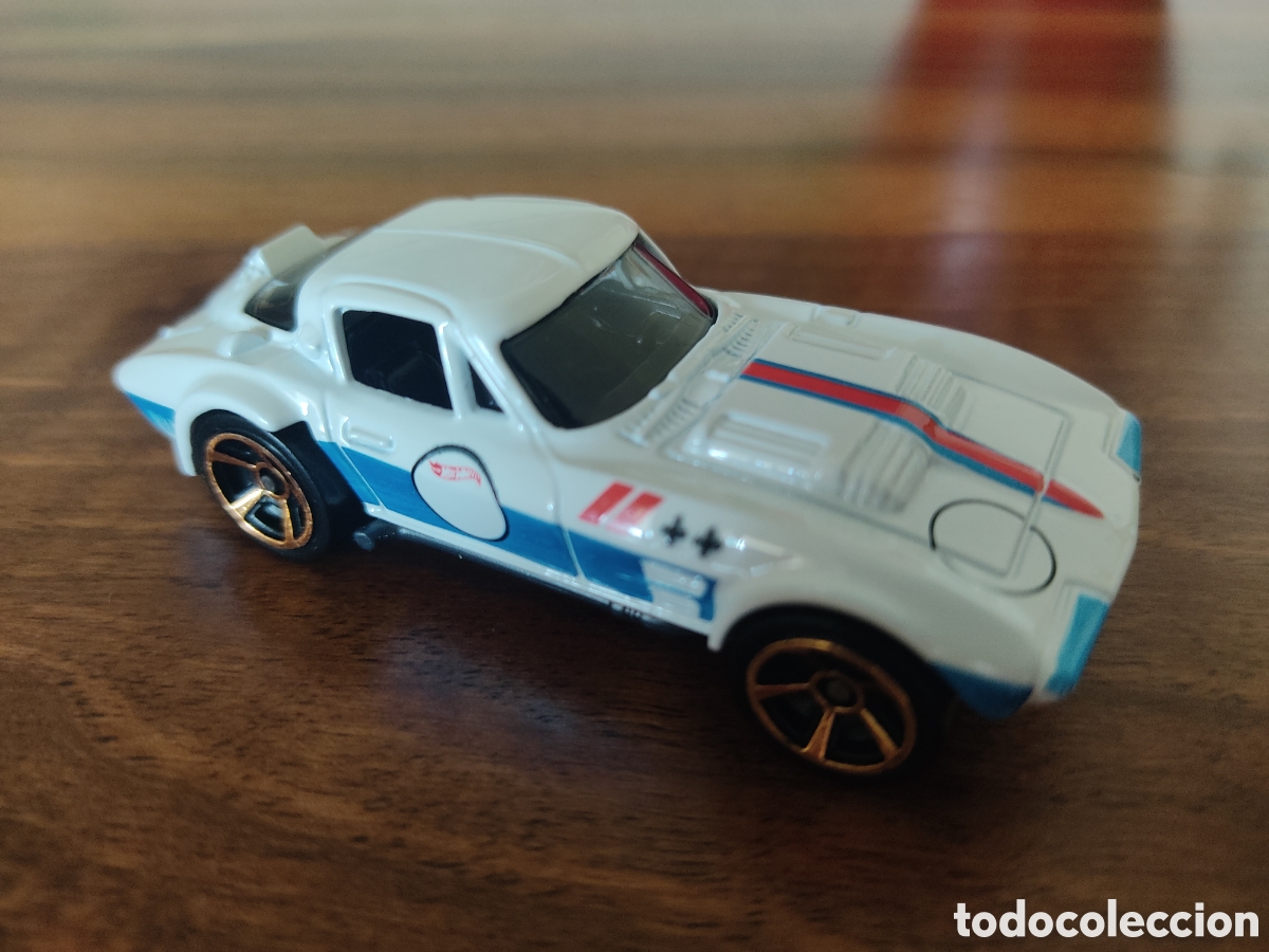 Carros em escala Hot Wheels: HOT WHEELS Corvette Grand Sport