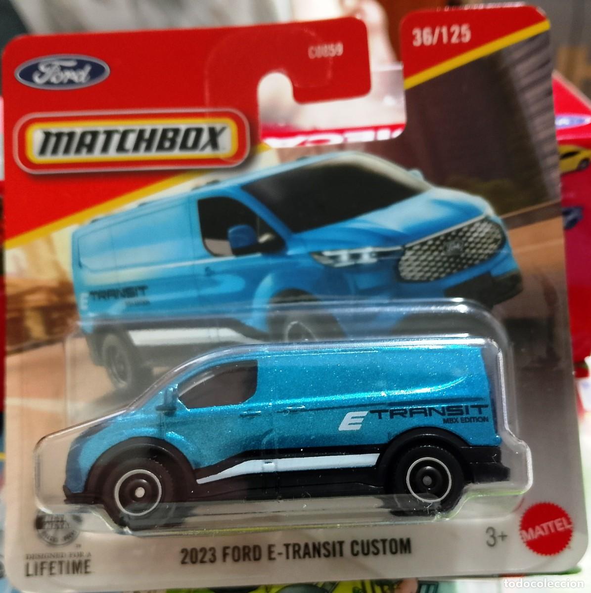 Coches a escala Hot Wheels: Ford E-Transit Custom color azul - Matchbox
