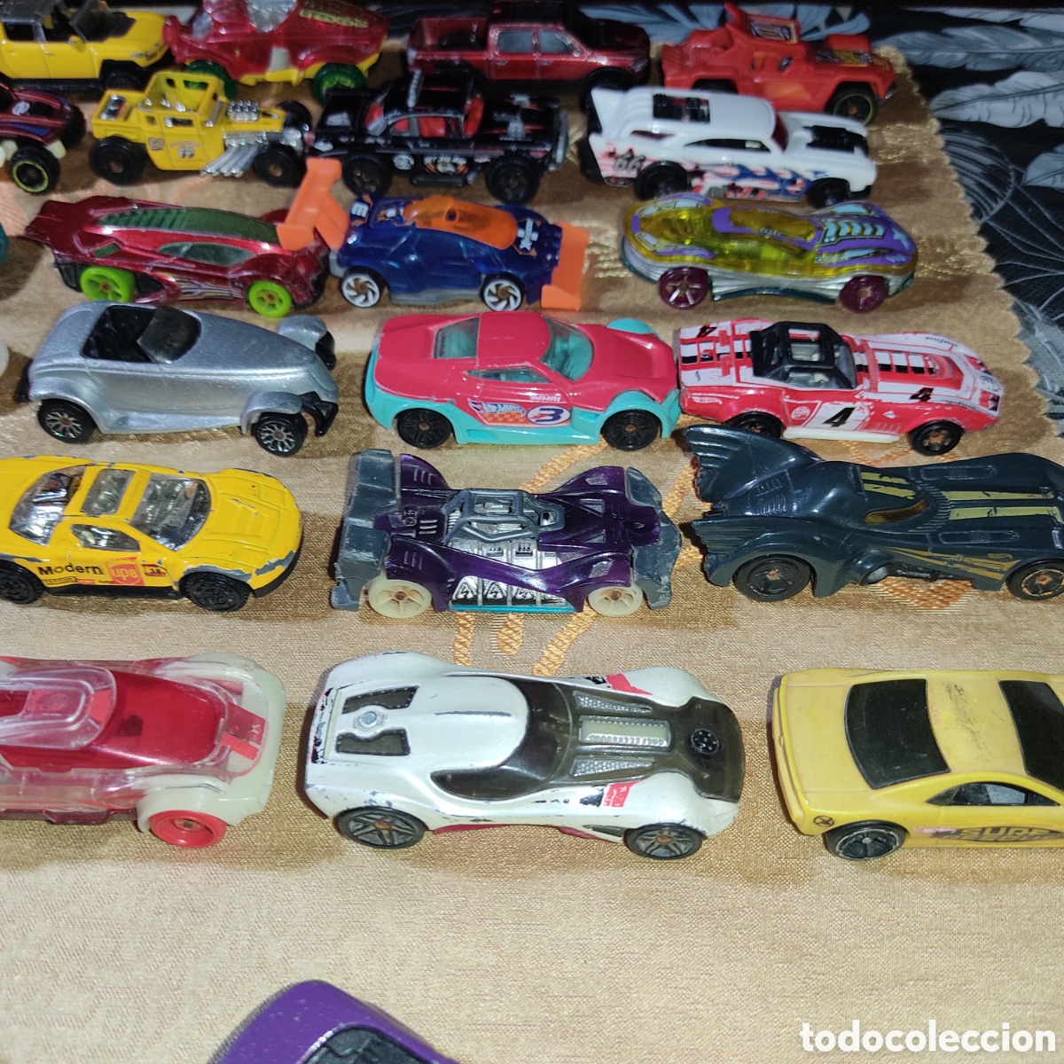 Coches a escala Hot Wheels: Lotazo de coches Hot Wheels. - Foto 5