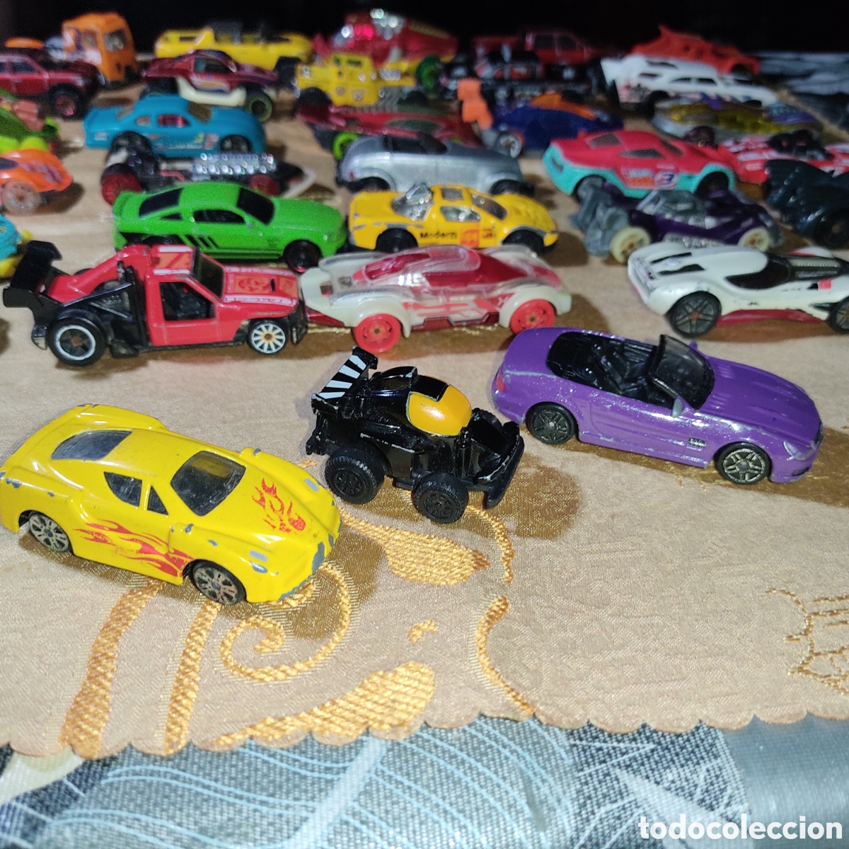 Coches a escala Hot Wheels: Lotazo de coches Hot Wheels. - Foto 7