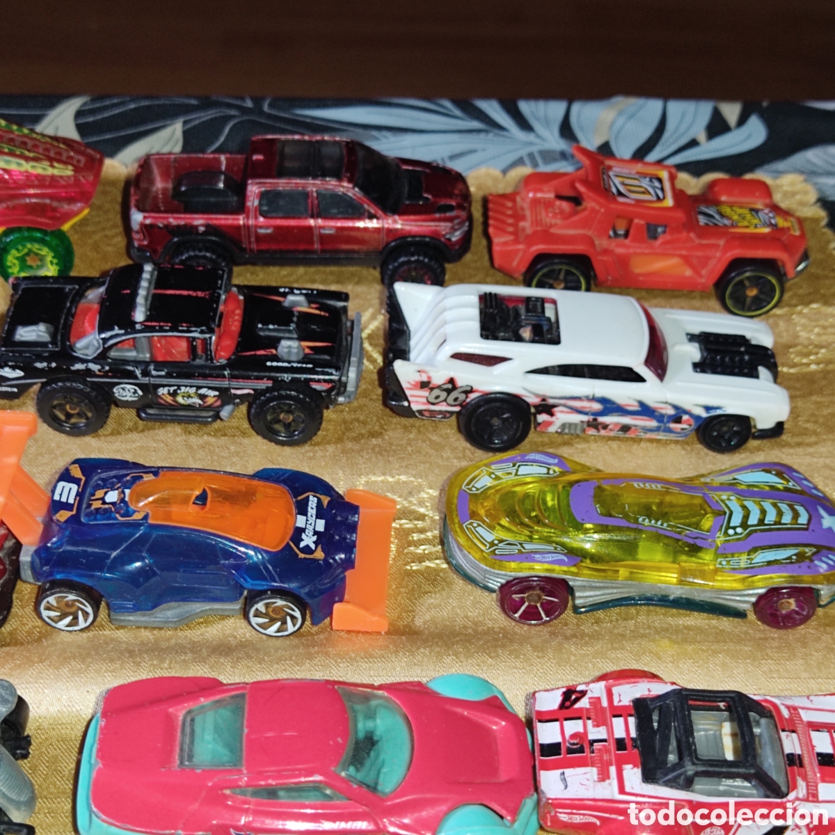 Coches a escala Hot Wheels: Lotazo de coches Hot Wheels. - Foto 13