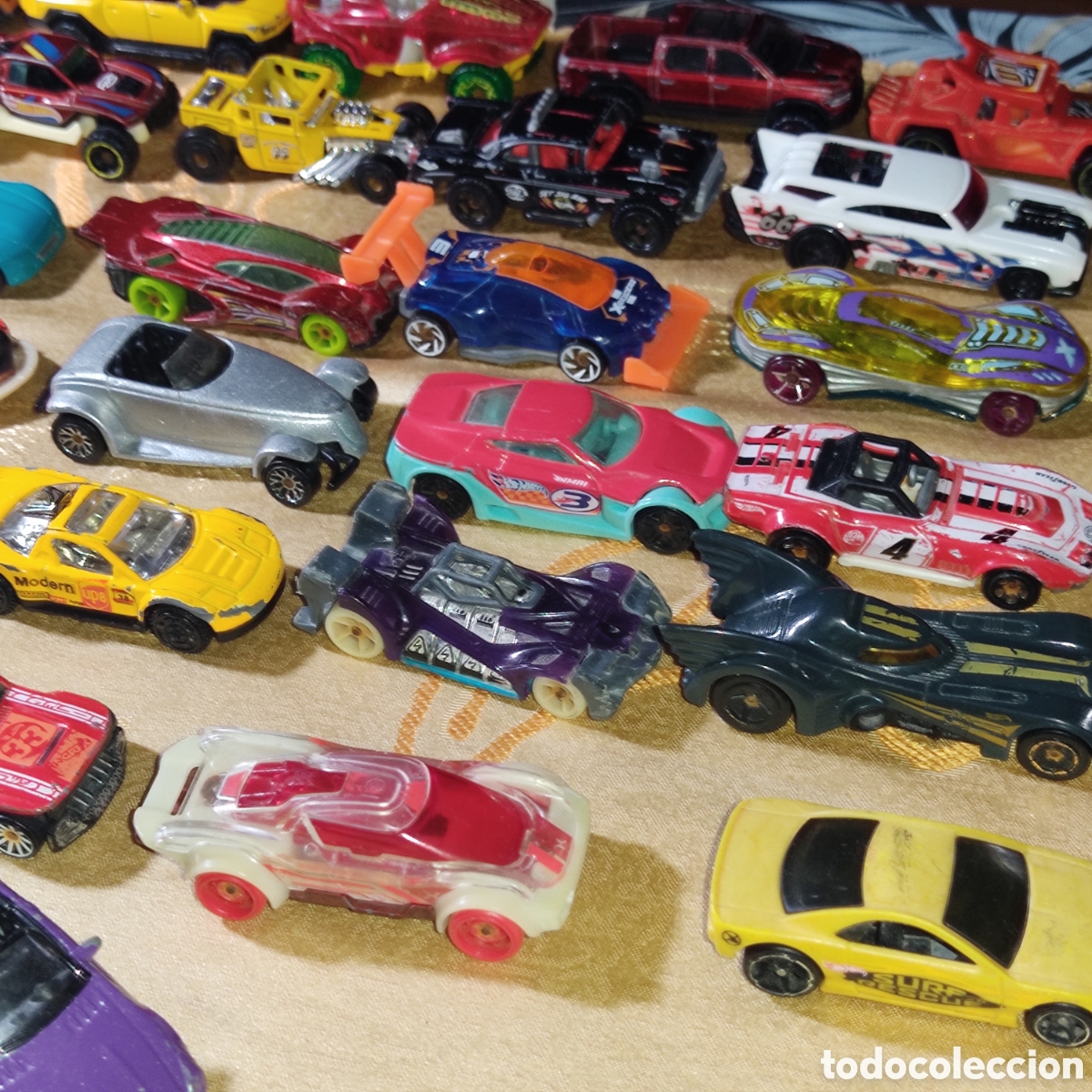 Coches a escala Hot Wheels: Lotazo de coches Hot Wheels. - Foto 18