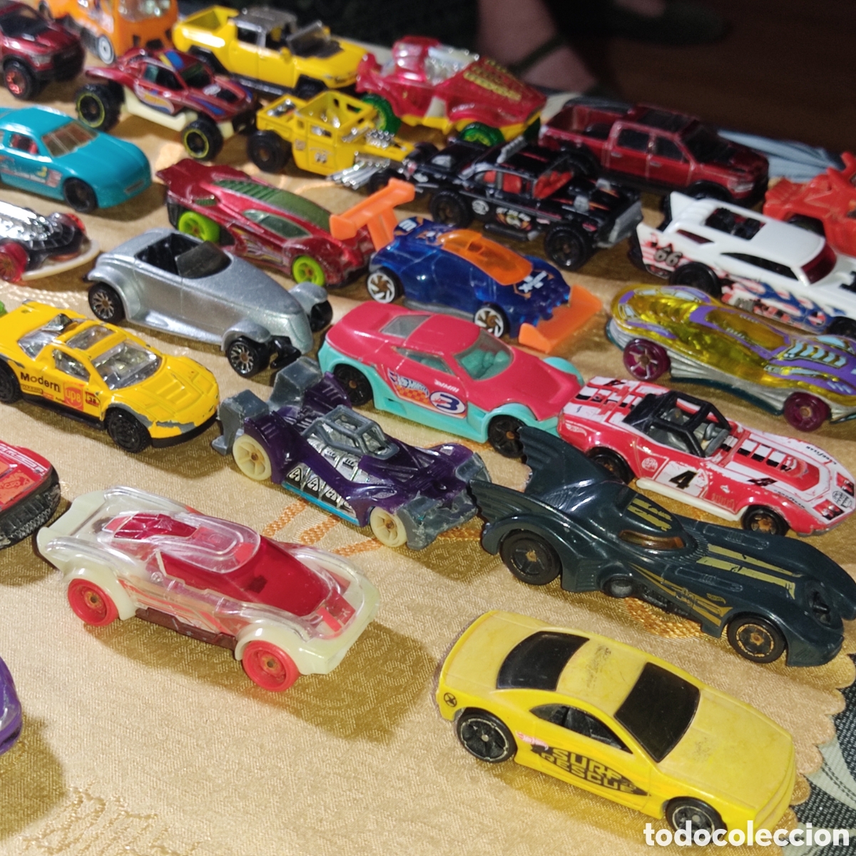 Coches a escala Hot Wheels: Lotazo de coches Hot Wheels. - Foto 20