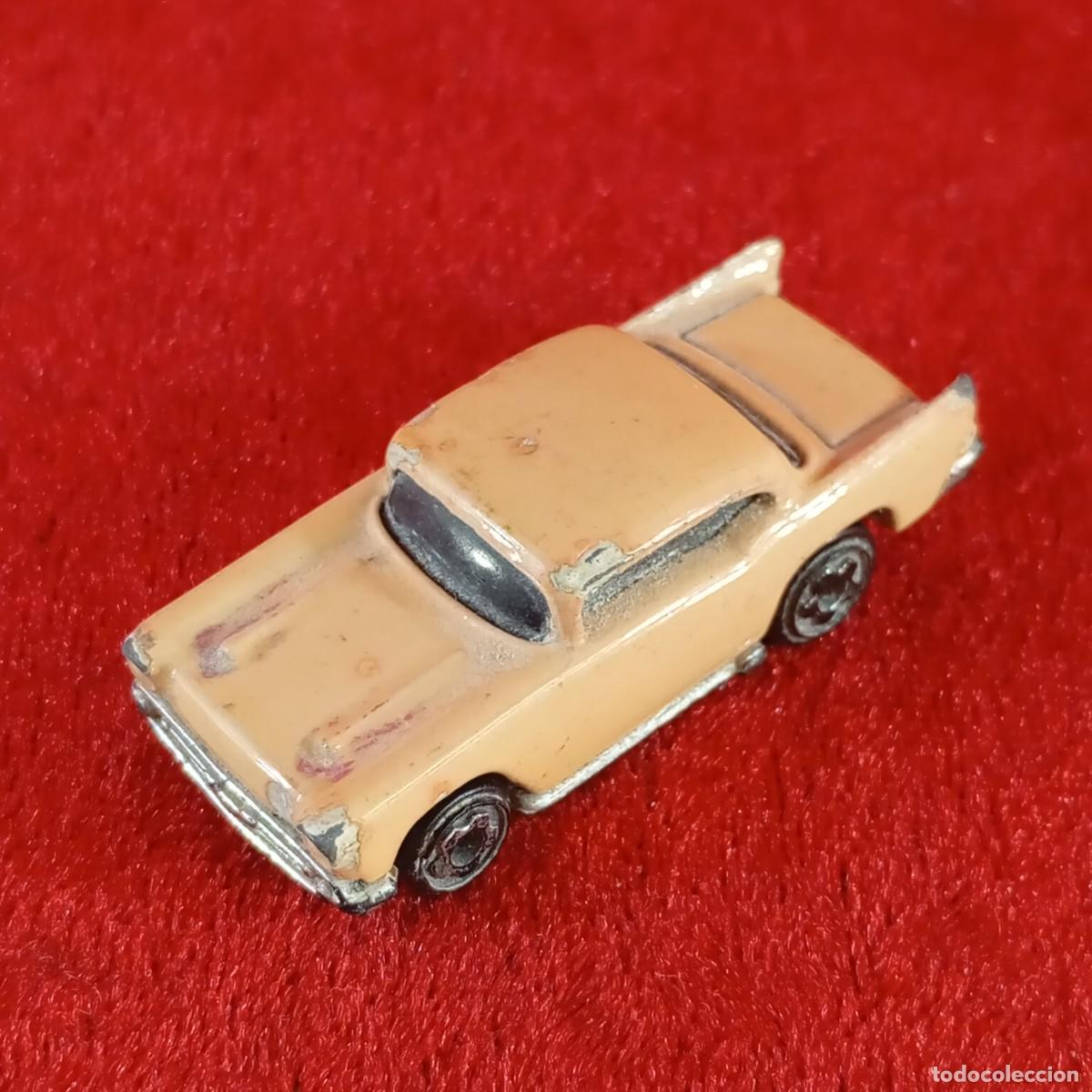 Coches a escala Hot Wheels: COCHE DE JUGUETE EN MINIATURA - HOT WHEELS - '57 CHEVY - 1976 - 5 X 2 CM / 2129