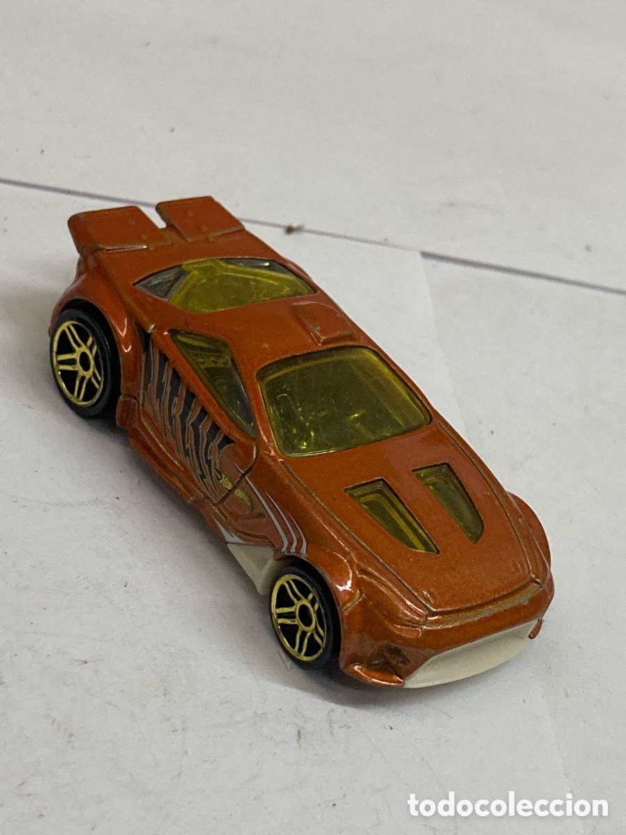Coches a escala Hot Wheels: coche de juguete Hot Wheels Scorcher de 2009 en color naranja