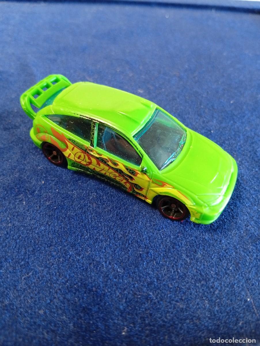 Coches a escala Hot Wheels: HOT WHEELS FORD FOCUS-MATTEL A&Ntilde;O 2012 COCHE COLECCI&Oacute;N METALICO ESCALA 1:64-HOTWHEELS-