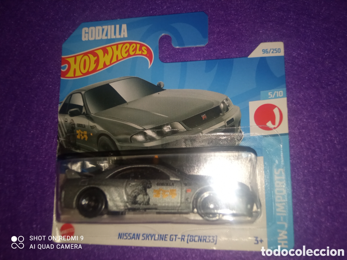 Model cars Hot Wheels: Hotweels NISSAN SKYLINE GT-R (BCNR33) DISE&Ntilde;O KAIYU GOZILLA !!