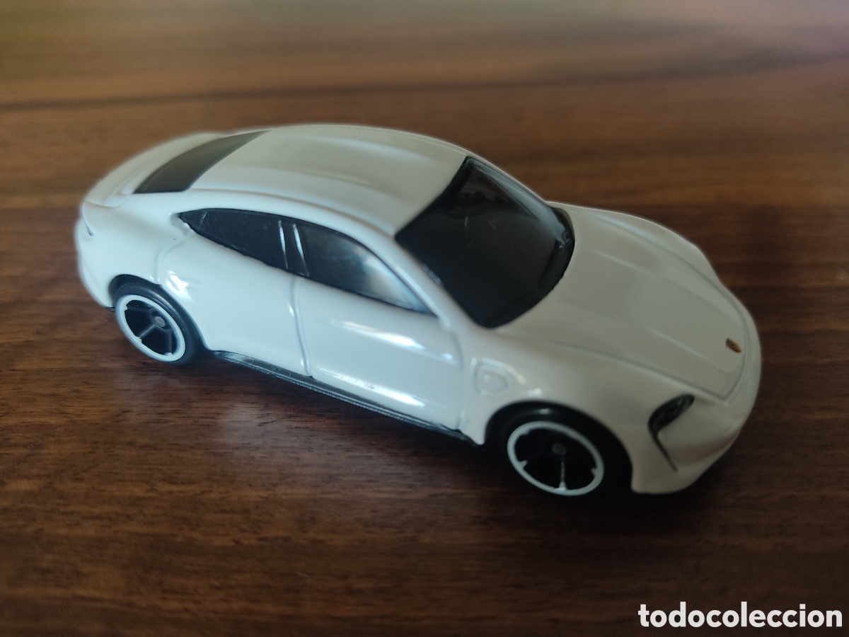 Voitures miniatures Hot Wheels: HOT WHEELS PORSCHE TAYCAN TURBO S