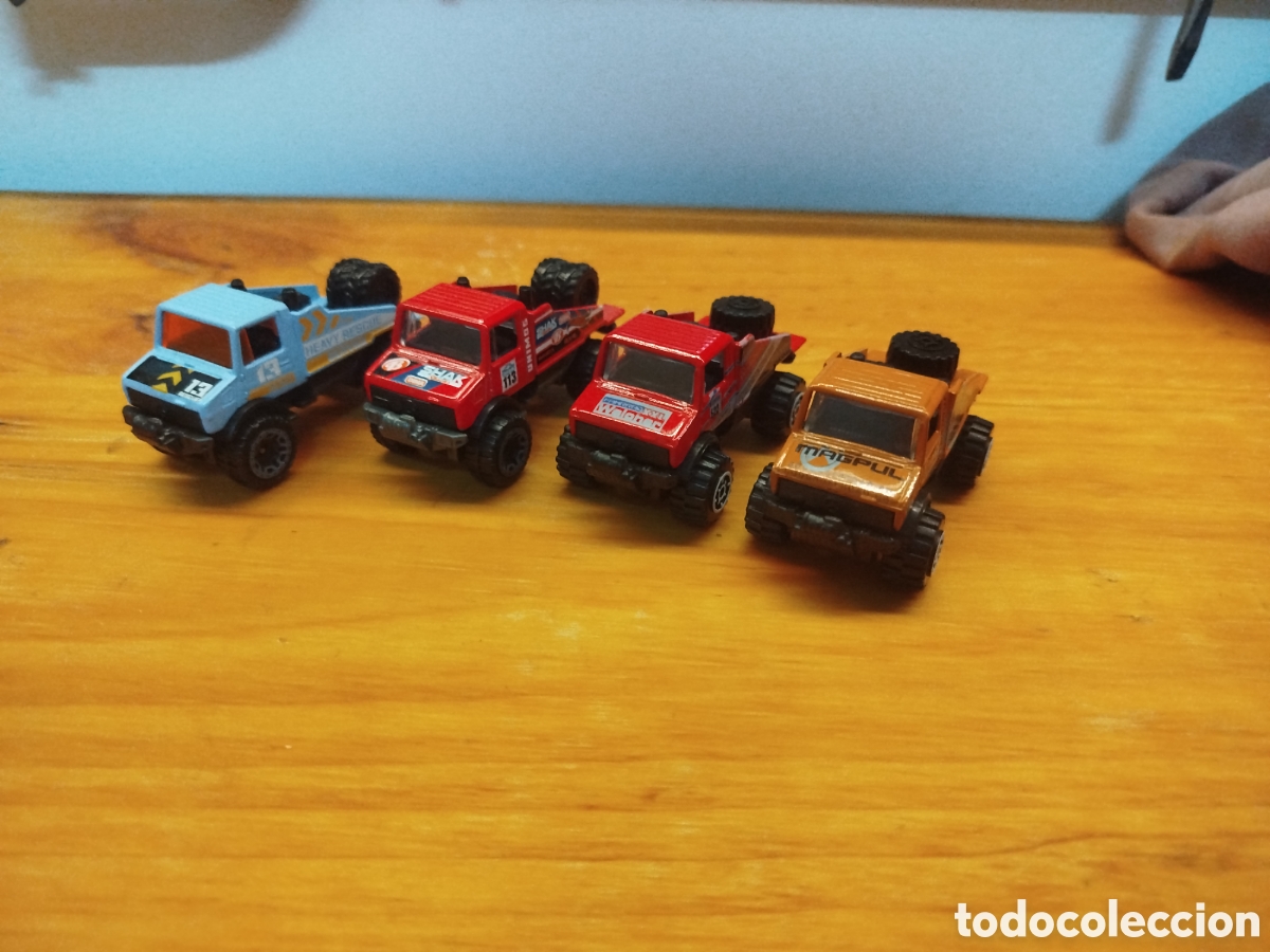 Coches a escala Hot Wheels: Cami&oacute;n Mercedes Hot wheels y Guisval