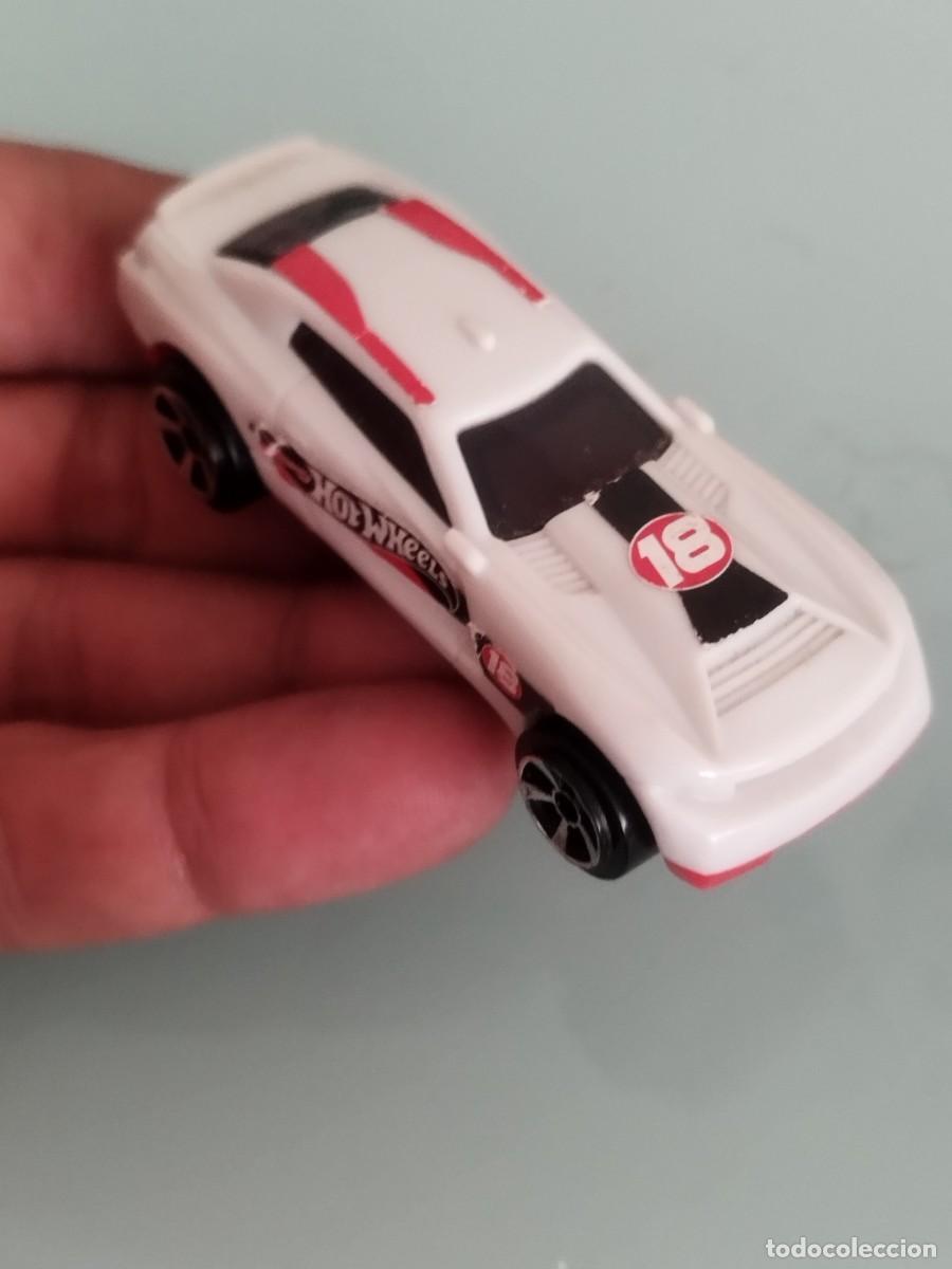 Coches a escala Hot Wheels: Hot Wheels D-Muscle, Happy Meal de McDonald's de 2019. Coche de juguete.