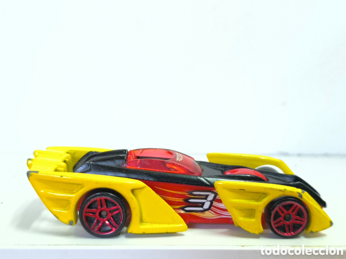 Coches a escala Hot Wheels: GREAT CONDITION! 2000 Hot Wheels Shredster Red Yellow Black Race Car #3